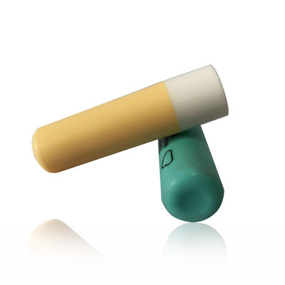 SGS-zertifizierte leere Plastik-Lipbalsambehälter 3,8 g Runde Form Grüne Farbe